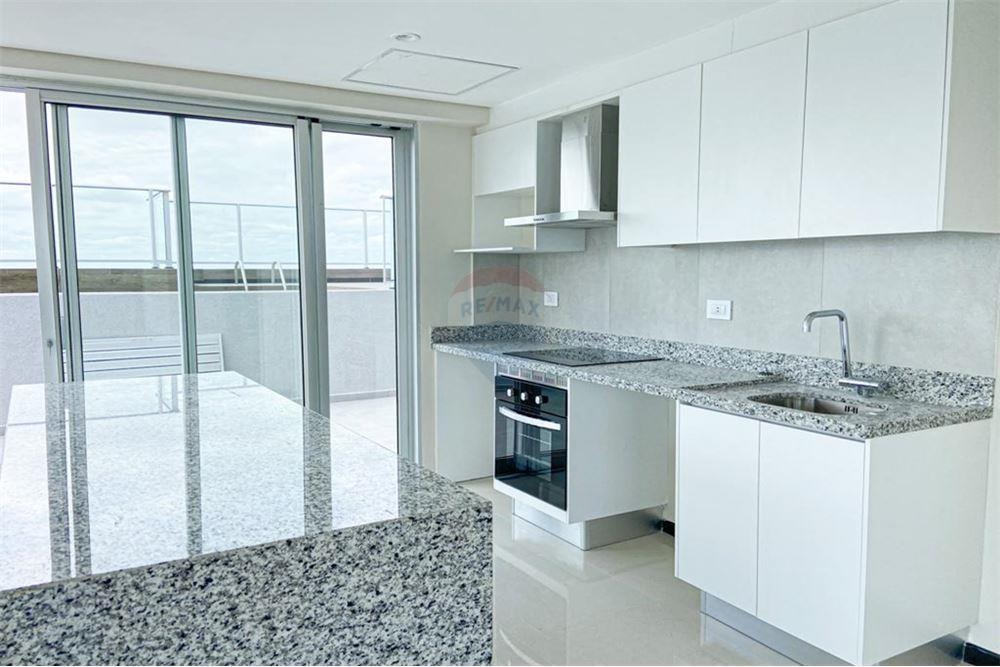 PENTHOUSE CON PISCINA PRIVADA S/ PRIMER PRESIDENTE — foto 2