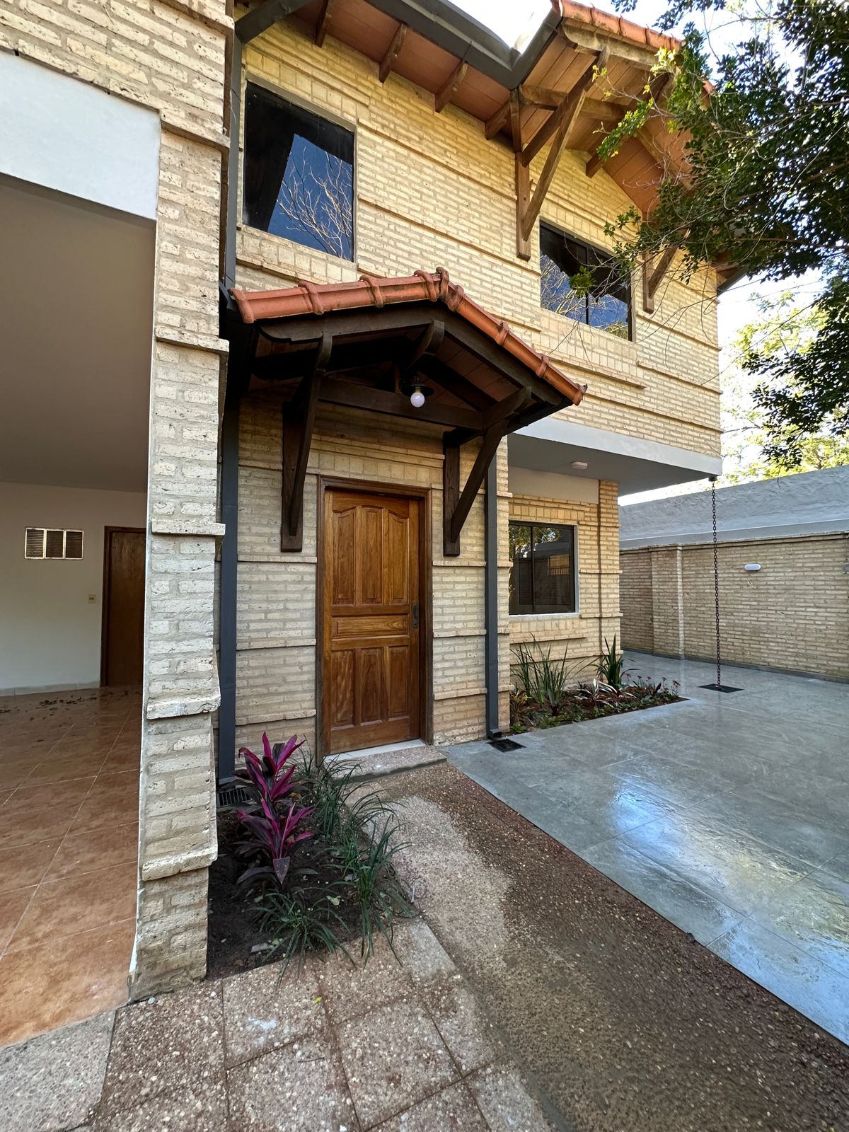 VENDO DUPLEX ASUNCION BARRIO MBOCAYATY EXCELENTE ESTADO — foto 2