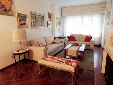Venta - Casa - La Blanqueada - 5 Dormitorios - U$s 310.000