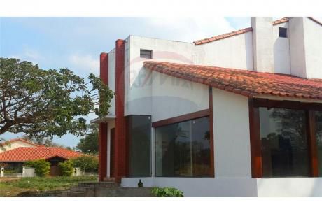 Casa En Venta En Condominio Amazonas