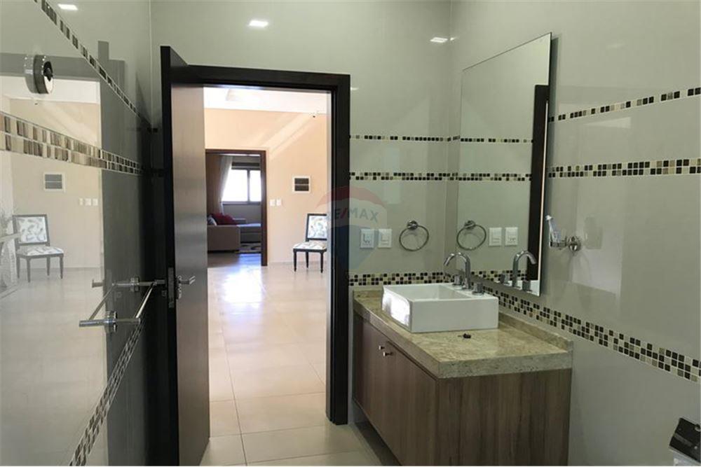 VENDO LUJOSA RESIDENCIA EN AQUA VILLAGE — foto 3