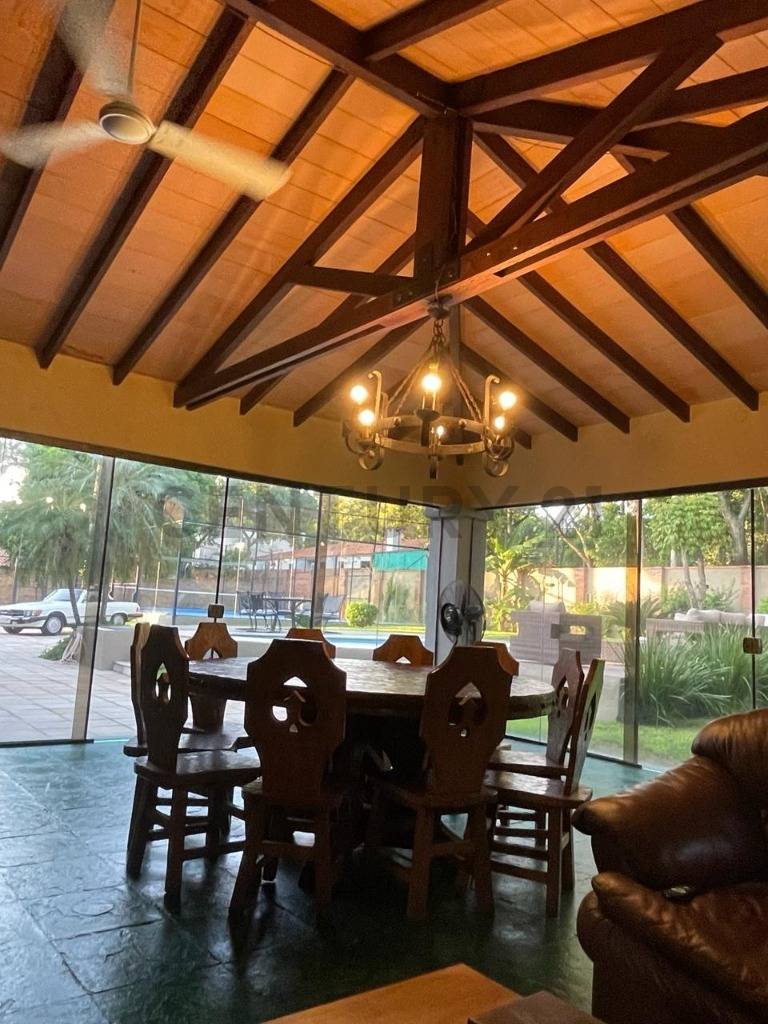 Magnifica casa en Sanber de 4 habitaciones con de tenis y futbol — foto 2