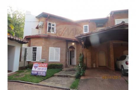 Vendo Casa En Barrio Cerrado