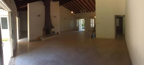 Alquilo Hermosa Casa Barrio Los Laureles
