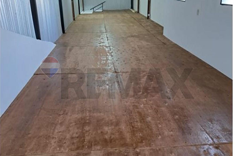 En alquiler salón comercial de 180m2 en el mercado 4 — foto 2