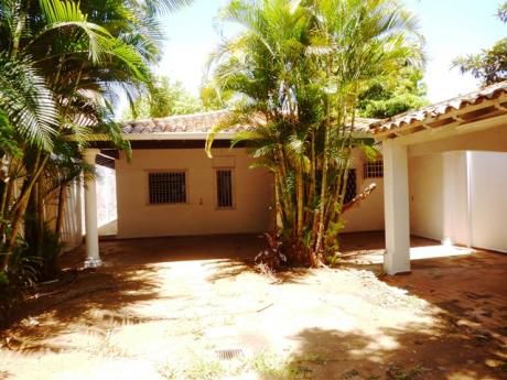 Casa En Venta Y Alquiler En Asunción - Mariscal Estigarribia