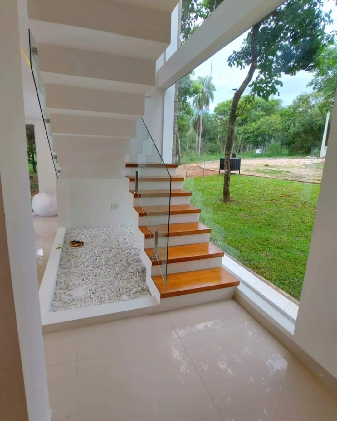 VENDO RESIDENCIA EN EXCLUSIVO CONDOMINIO EN SAN BERNARDINO!! — foto 2