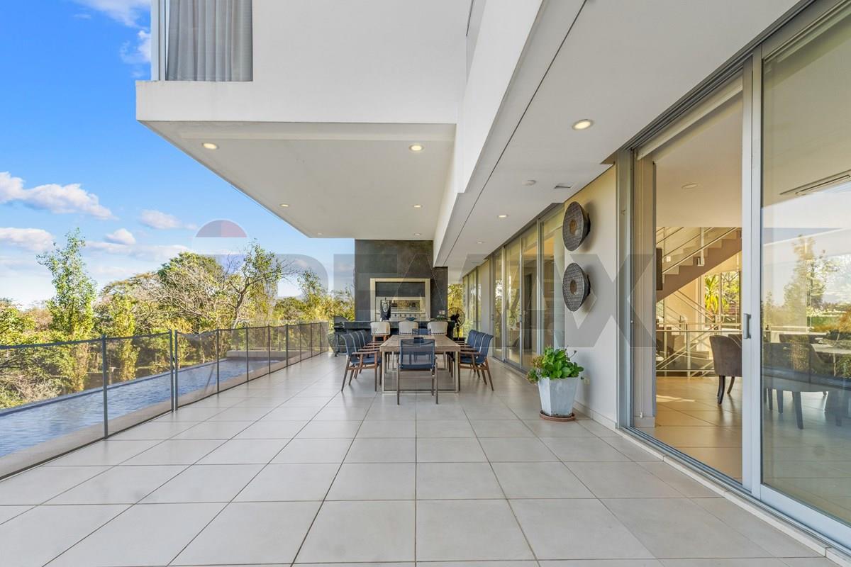 EN VENTA EXLUSIVA RESIDENCIA AMOBLADA EN SAN BERNARDINO — foto 3