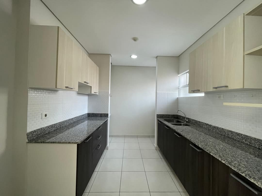 ALQUILO DPTO DE 2 HAB. DE 95 M2 EN BARRIO JARA — foto 2