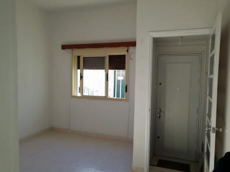 Casa De 1 Dormitorio En Alquiler En Sayago