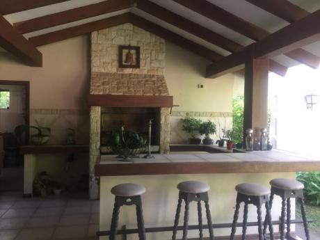 Lujosa Casa En Alquiler, Zona Urubo