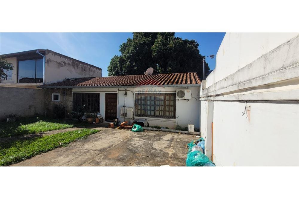 VENDO CASA A DEMOLER Ó REFACCIONAR S/ DEFENSORES!! — foto 2