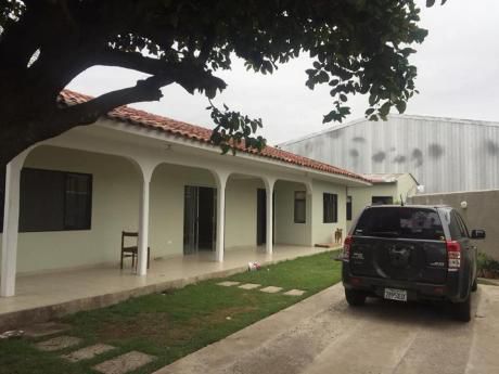 Casa Comercial En Alquiler En El 3er Anillo