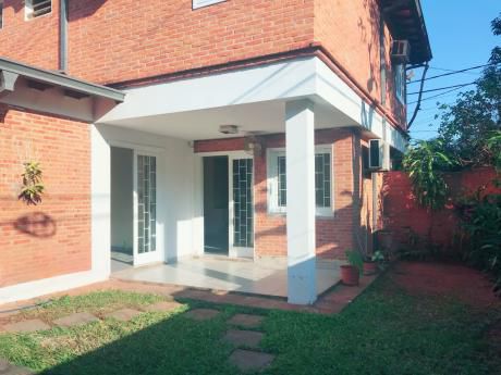 Alquilo Casa Zona Villa Morra
