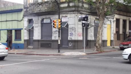 Venta Local Comercial Esquina Cordon
