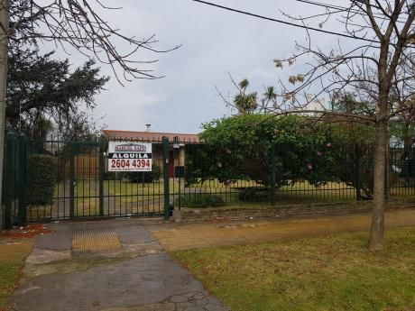 Av Italia Frente Al Portones Shopping.