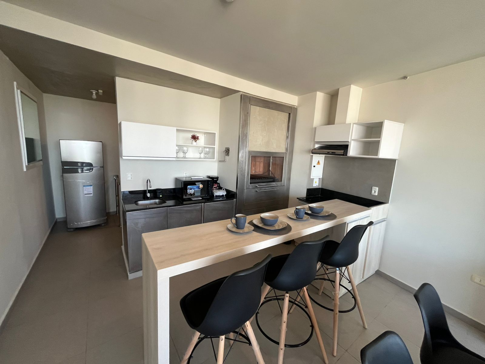ALQUILO HERMOSO PENTHOUSE AMOBLADO CON VISTA A LA BAHIA — foto 2