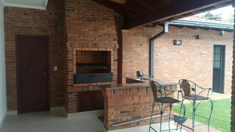 Los Laureles Residencia