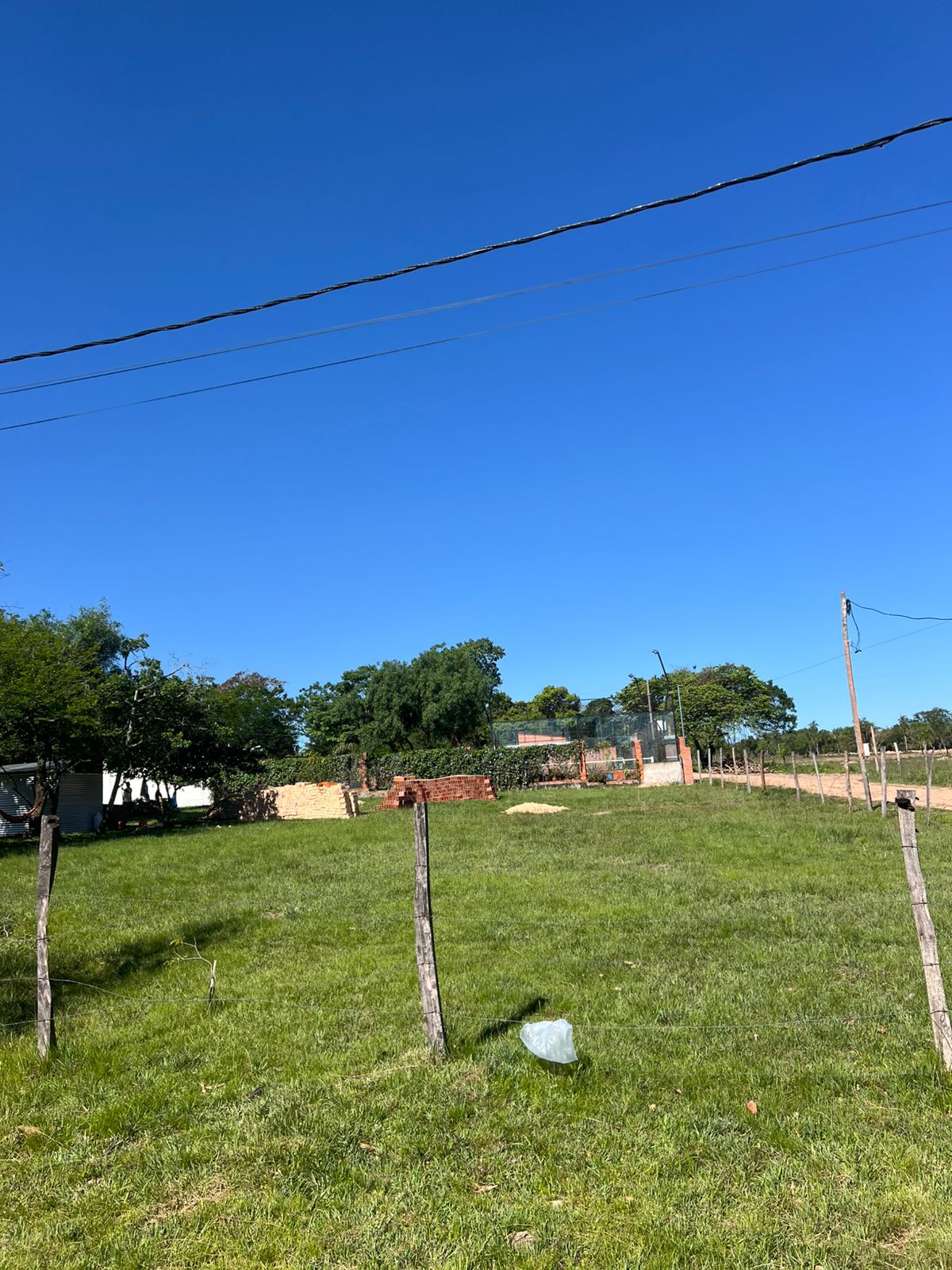 OFERTA TERRENO EN ESQUINA A 5 MIN DEL CENTRO DE SANBER — foto 2