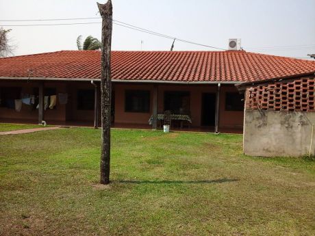 Hermosa Casa Frente Al Aeropuerto Viru Viru