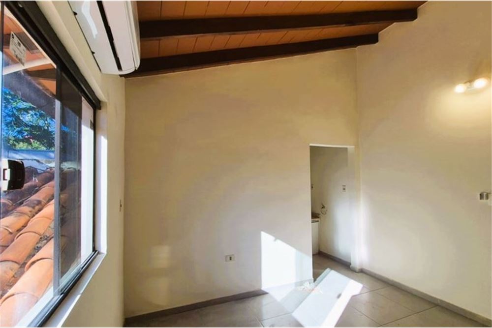 Alquilo duplex en San Isidro, Lambaré — foto 2