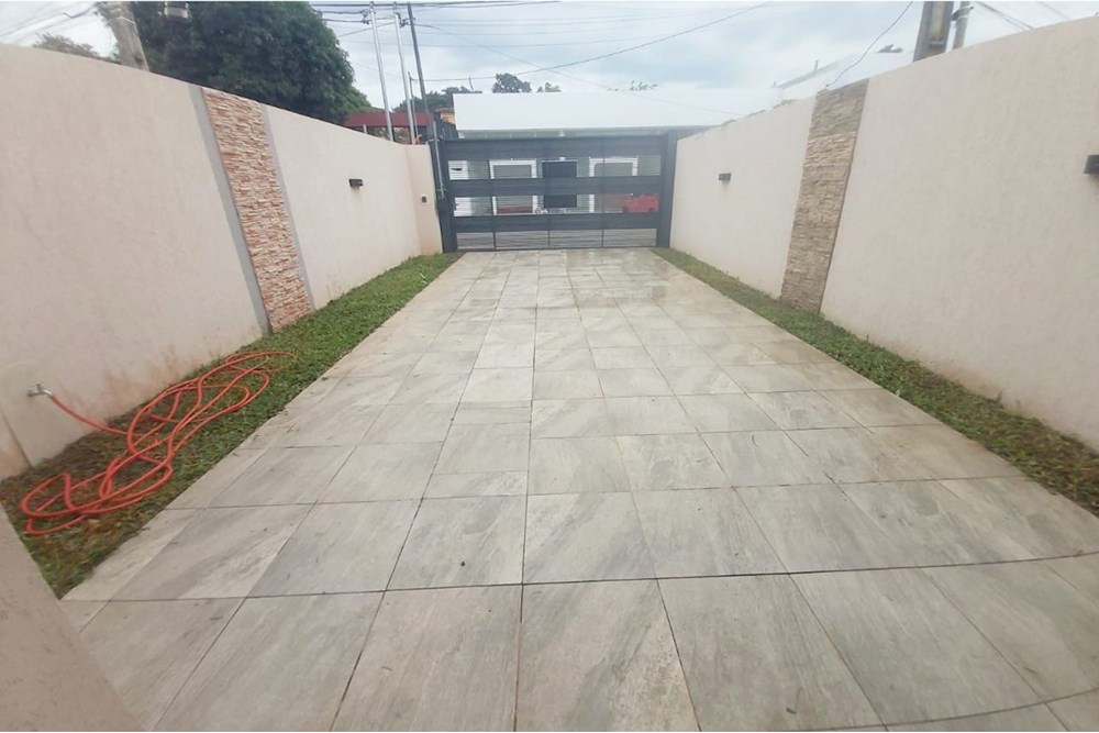 Duplex - Alquiler - Fernando De La Mora, Paraguay — foto 2