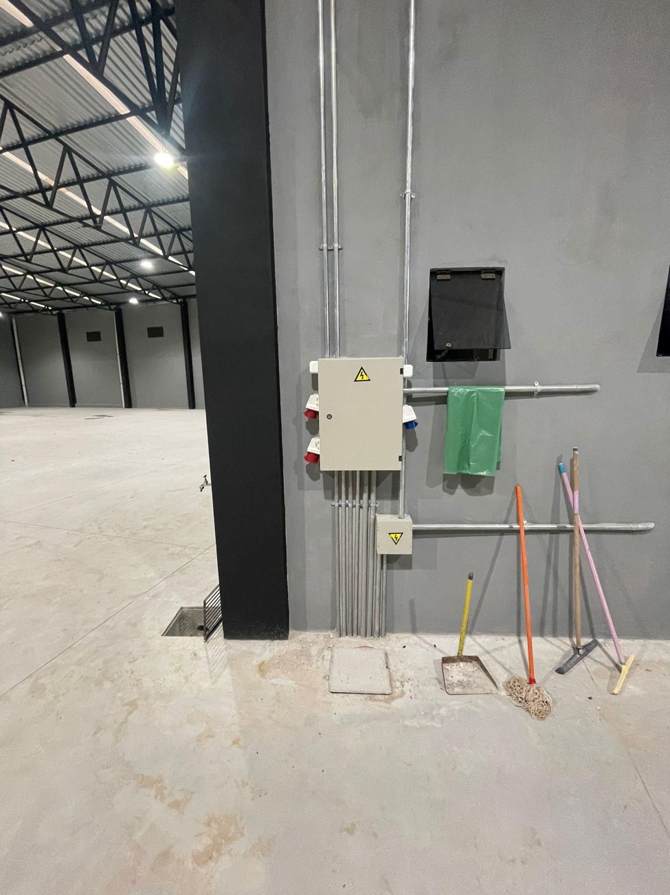 ALQUILO DEPOSITO DE 1.200 M2 A ESTRENAR EN VILLETA‼️ C-1147 — foto 3