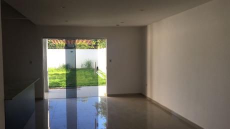 Duplex A Estrenar En Luque, A Pocas Cuadras De La Municipalidad