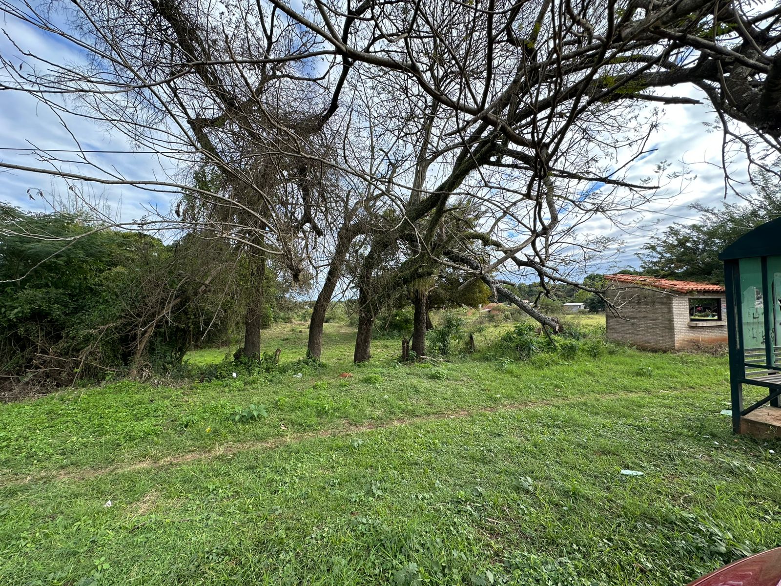 EN VENTA – 5 TERRENOS JUNTOS EN GUARAMBARÉ — foto 2