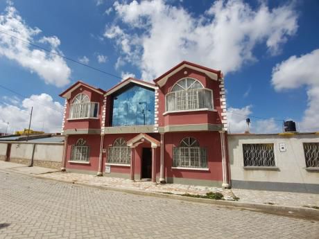 Casa Amplia En El Alto