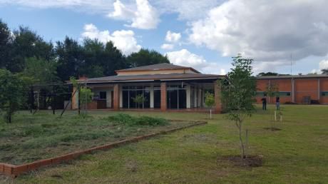 Vendo 1has. En Santa Rita Con Infraestructura Para Empresarios Del Agro