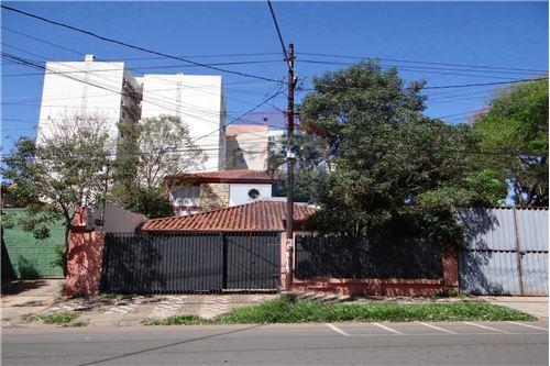 Vendo Casa de 5 habitaciones en Asunción Bº Herrera sobre Lillo — foto 2