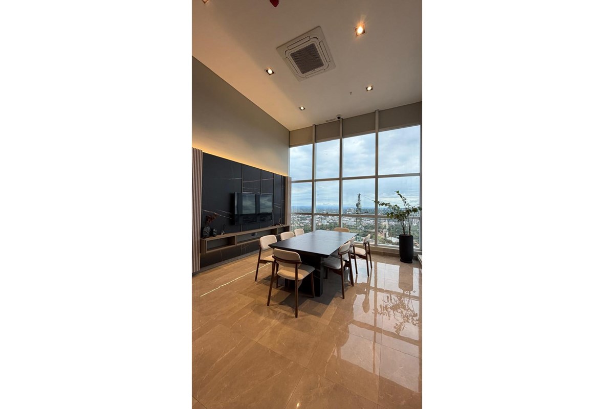 En Venta  Departamento de 1 Dormitorio en Petra Tower Totalmente Amoblado — foto 2