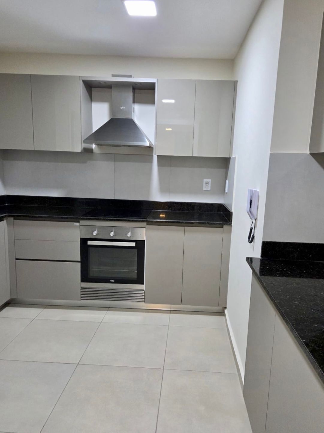 VENDO DEPARTAMENTO DE 3 DORMITORIOS - EDIFICIO HOME VILLA MORRA ASUNCIÓN — foto 2