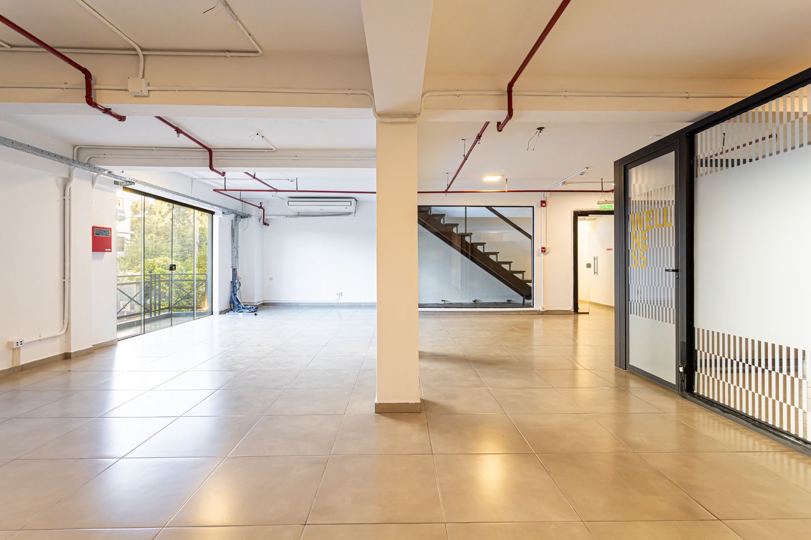 En Alquiler Edificio Corporativo - Barrio Ciudad Nueva — foto 3