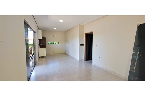 Casa en Venta en Ypacaraí con Piscina | Barrio Cerrado Costa Lago | USD 69.000 — foto 3