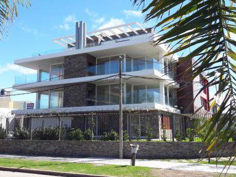 Estrene En Inmejorable Ubicación, Excelente Construcción