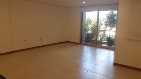 Zona Banco Central, Shopping Del Sol, Depto 3 Dorm, Piscina.