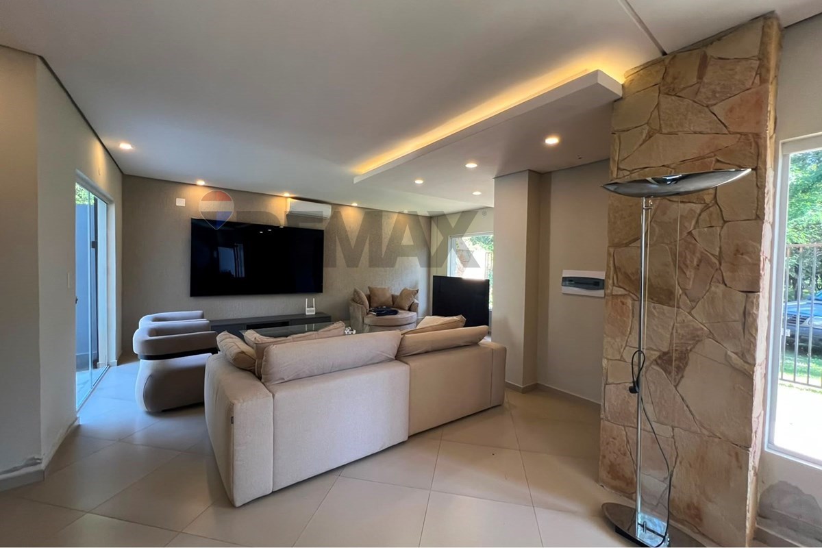 EN VENTA AMPLIA CASA DE VERANO EN SAN BERNARDINO — foto 3