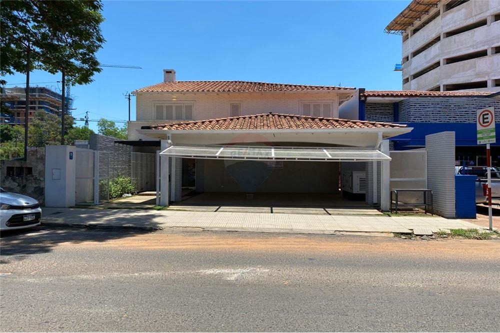 Casa en alquiler en Villa Morra