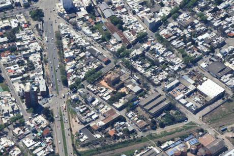 Terreno 5500 Mt -ideal Empresas A Metros Del Puerto- Capurro