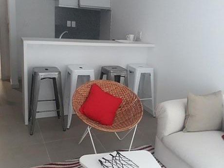 Apartamento De 1 Dormitorio Con Patio Y Parrillero