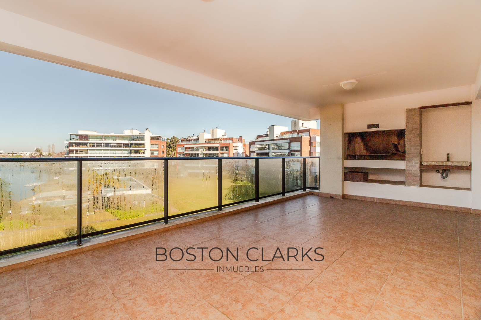 Apartamento En Alquiler De Tres Dormitorios Con Terraza Y Parrillero En Carrasco · Foto 5