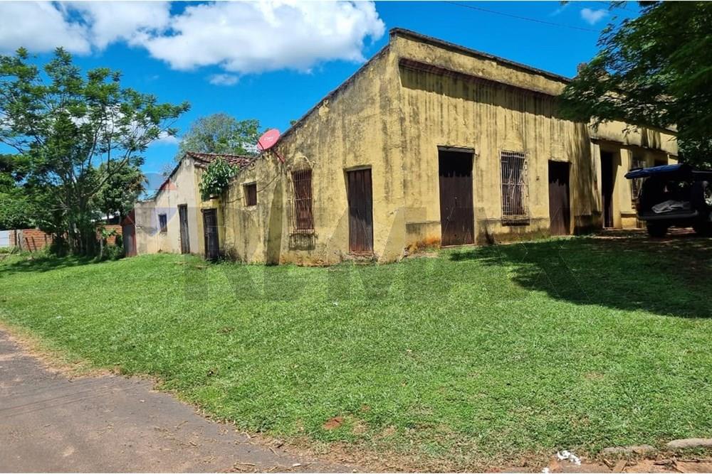 Esquina amplia en Venta en Acahay. — foto 3