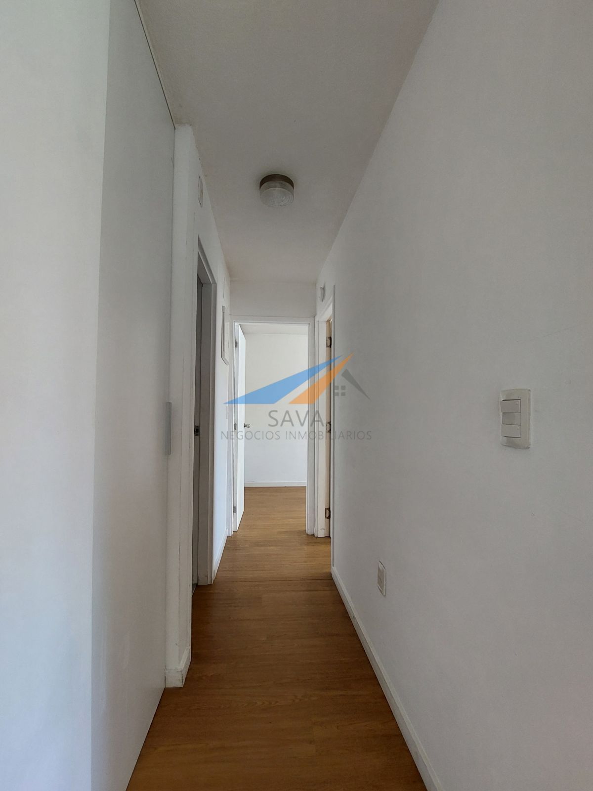Alquiler Apartamento 2 Dormitorios En Tres Cruces! Cochera Opcional. A Pasos de la Terminal! · Foto 5