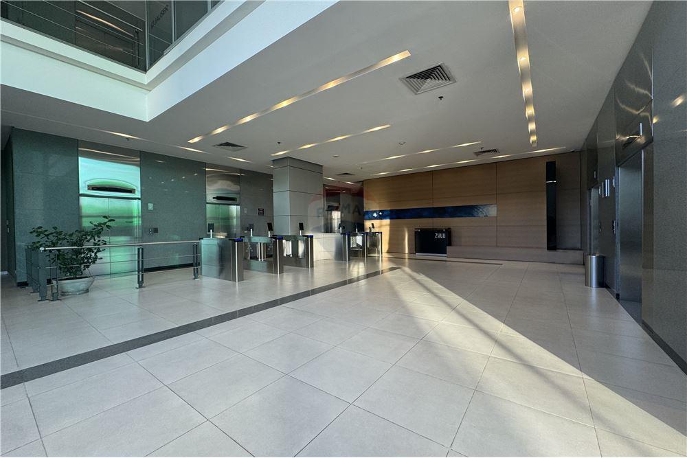En Alquiler Oficina en el World Trade Center — foto 3
