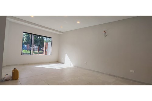 Casa-Venta-Fraccion Villa del Lago, San Bernardino, Cordillera — foto 3