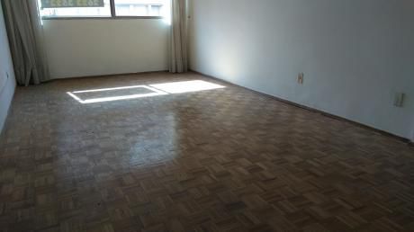 Oportunidad 3 Dorm Y Gge, Soleado, 2 Cuadras De 18 De Julio