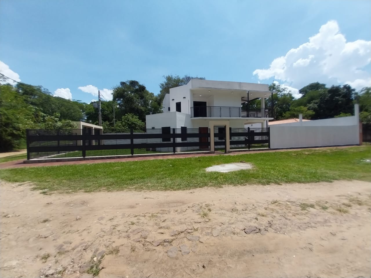 VENDO CASA A ESTRENAR EN SAN BERNARDINO A PASOS DE LA AVENIDA — foto 3