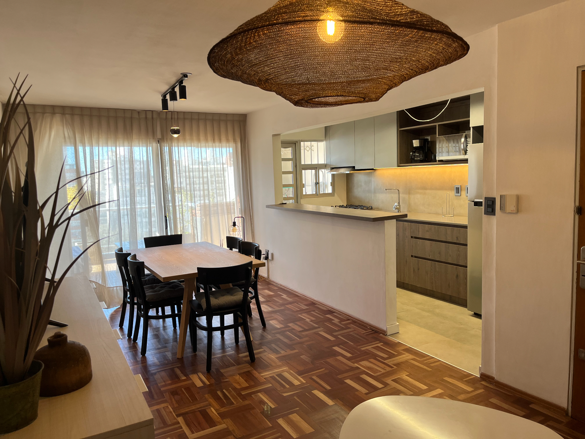 Apartamento Penthouse Estrena Pocitos C Muebles Prox.wtc Mdeo Shop. Gge